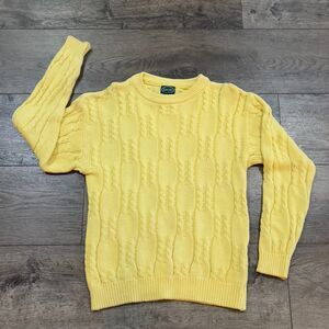 Vintage 90s IZOD Yellow 3D Cable Knit Sweater - Men's Size Medium
